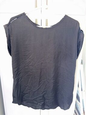 Banana Republic Black Women's Short Sleeve Top - Minimalist Style
